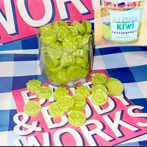 Bath and body works Candle Aloha Kiwi Wax Melts